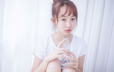 怀孕初期心跳一分钟八十正常吗吗