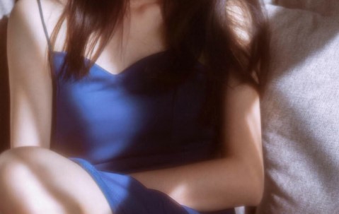 怀孕初期尿中带血丝，正常还是异常？