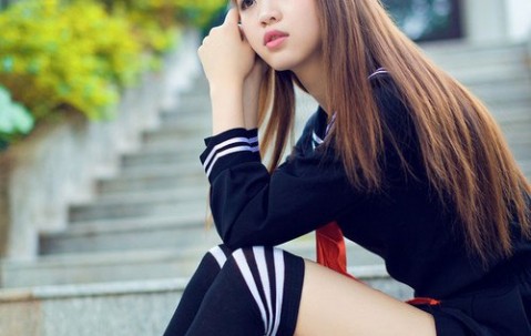 怀孕初期喉咙鼻子有血是否正常呢？