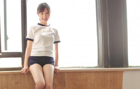 怀孕初期肚子比右侧大一点