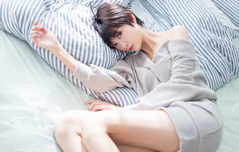 怀孕初期，辣的金针菇可以吃吗？